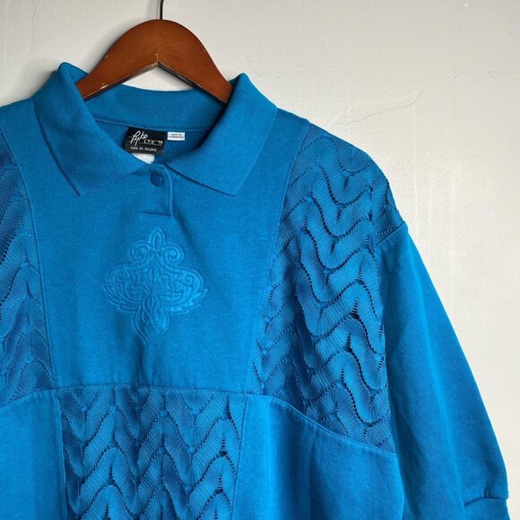90’s vintage blue short sleeved sweater shirt about a size large - Picture 3 of 4